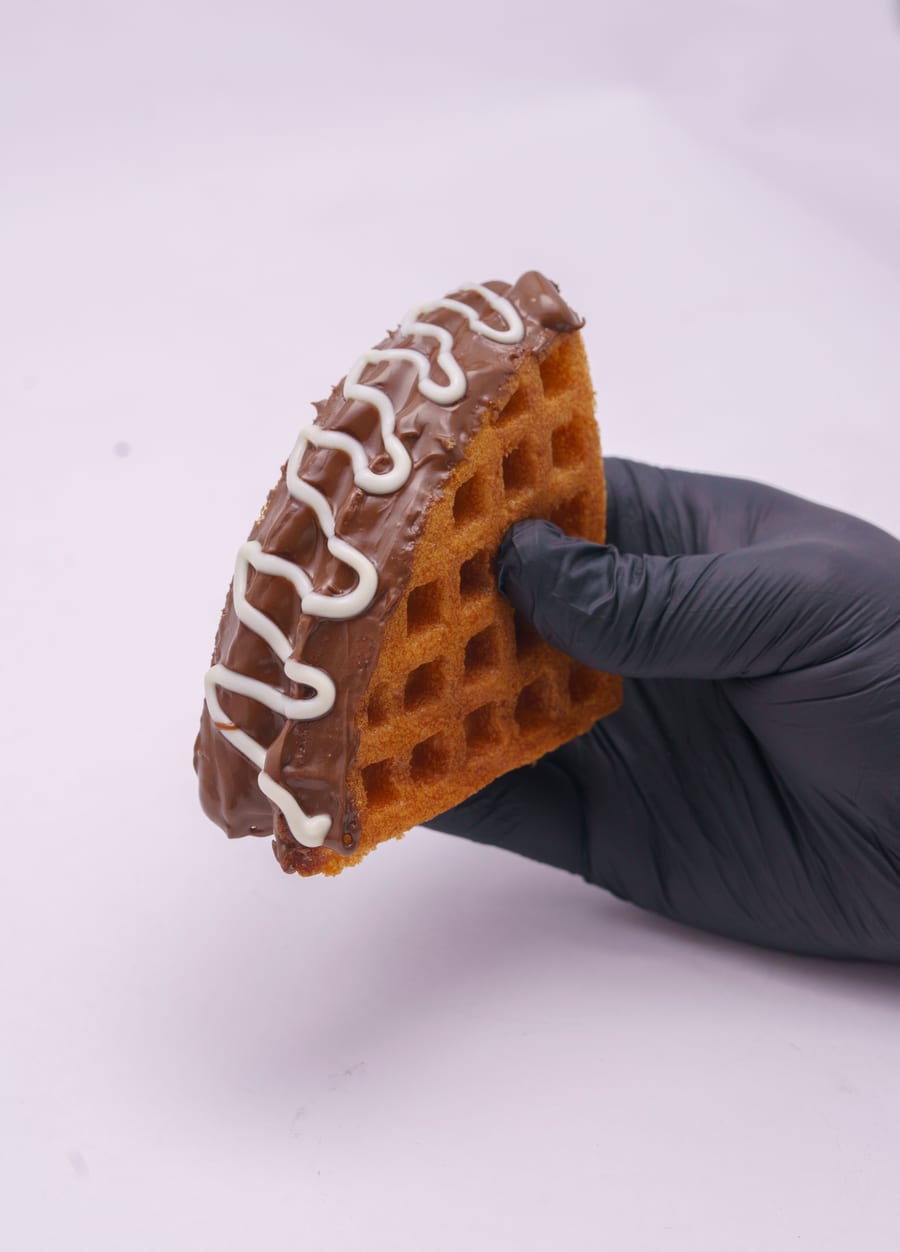 Crispy Chocolate Delight waffle (क्रिस्पी चॉकलेट डिलाइट)