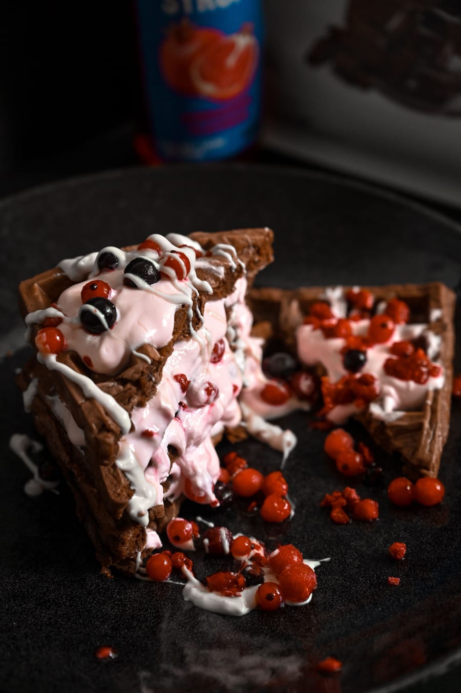Dark Chocolate waffle (डार्क चॉकलेट)