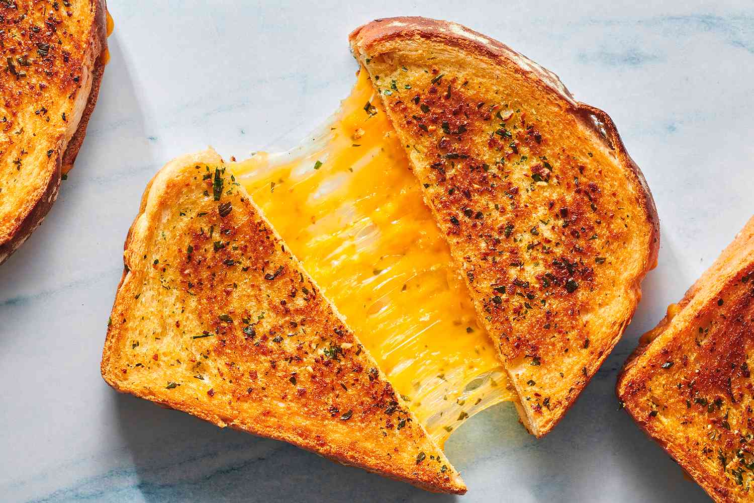 Sandwich (Cheese Garlic) Small (सेंडविच (चीज गार्लिक) स्माल)