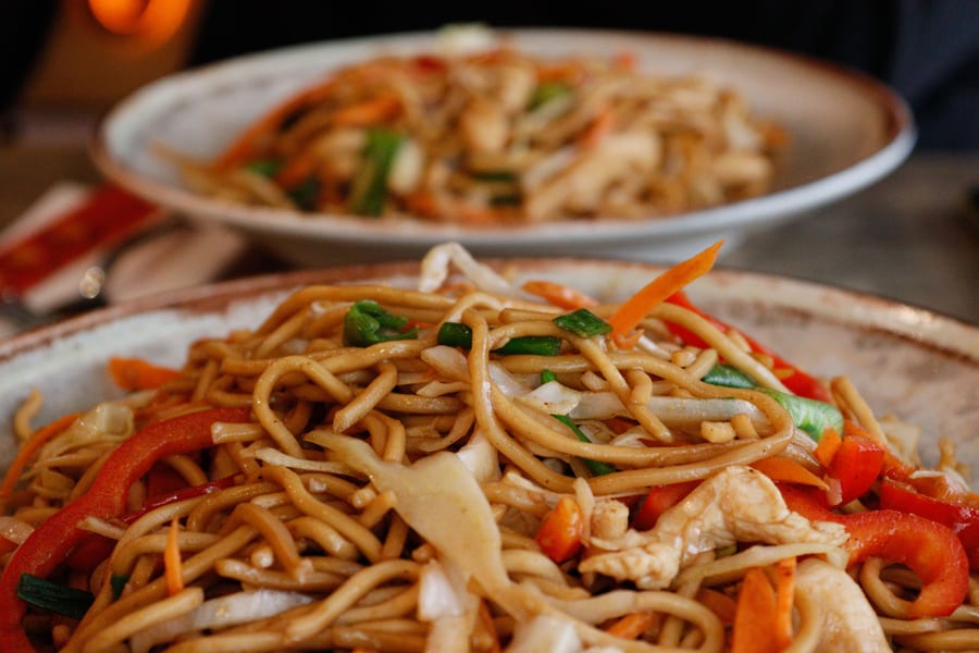 चाउमीन (फुल)