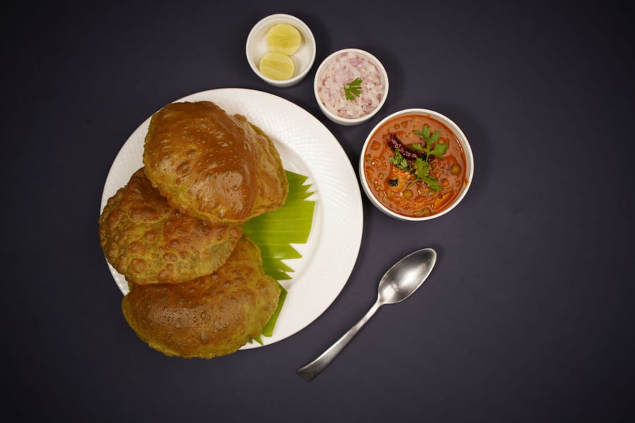 Chhole Bhature (2 pcs Bhature Aalu mix , mix pickle)