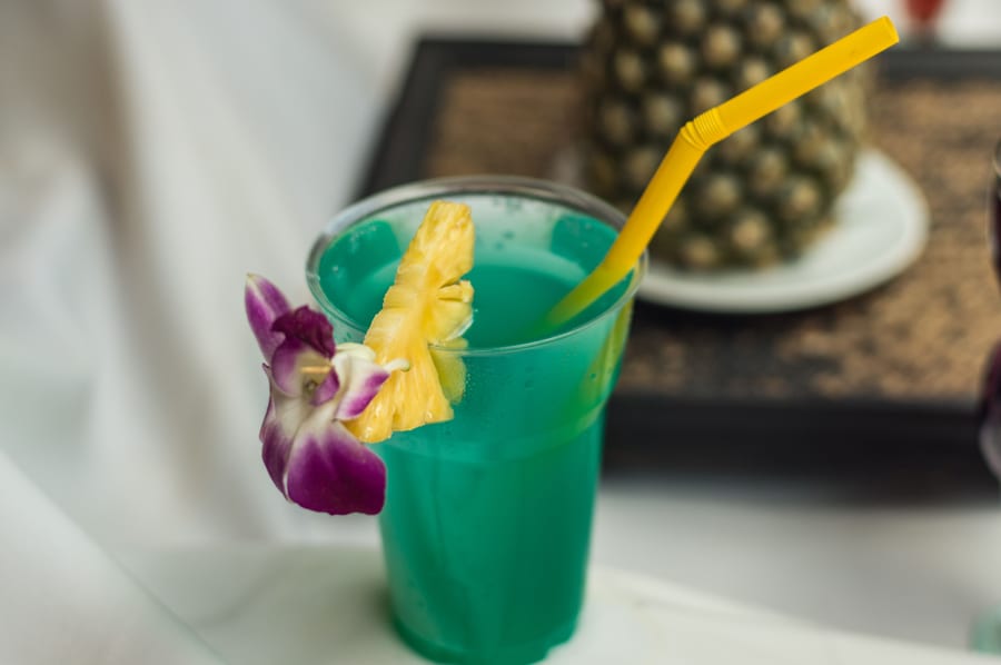 Blue Curacao (ब्लू कुराकाओ)