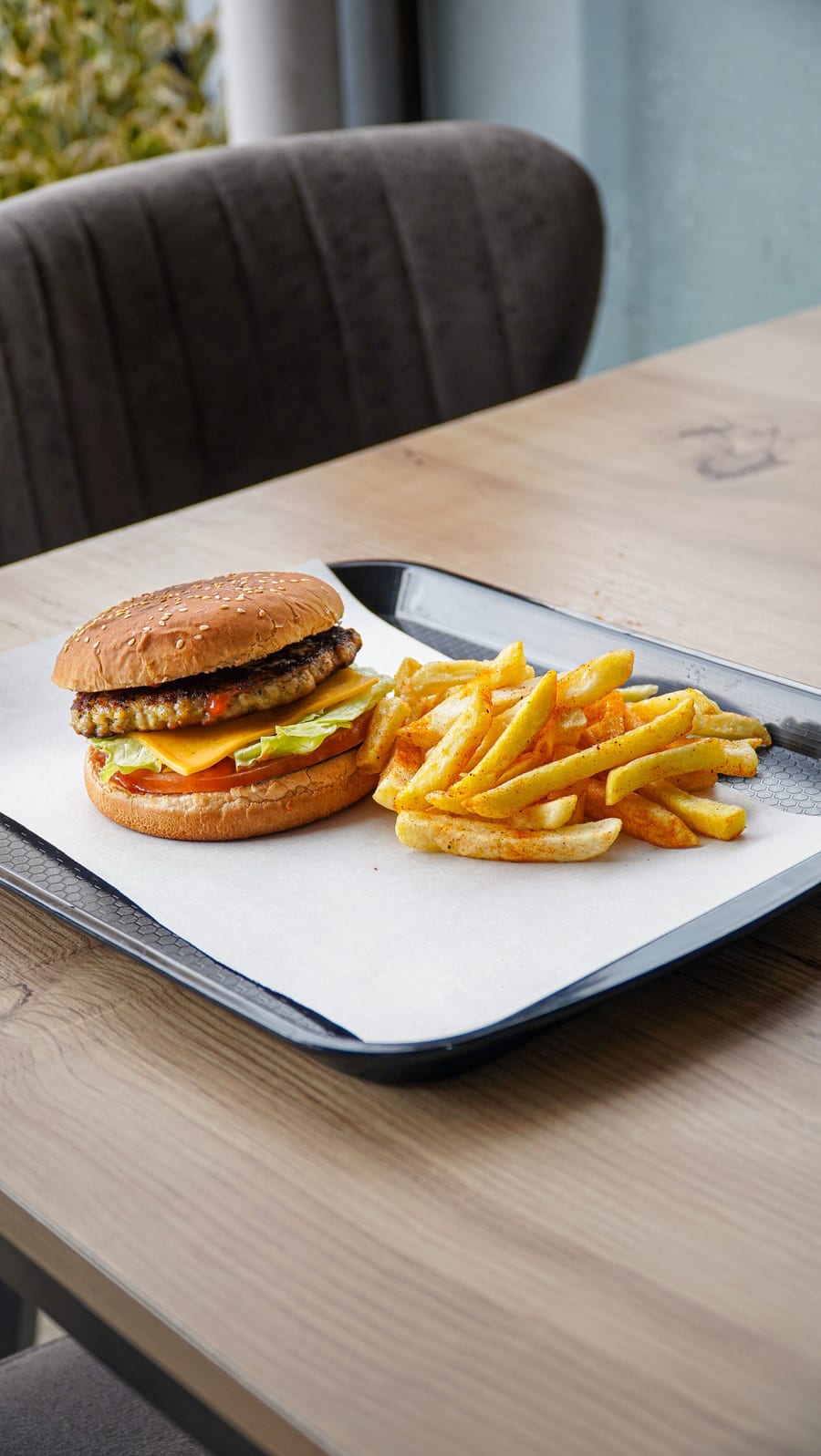 Cheese Burger (चिज बर्गर)