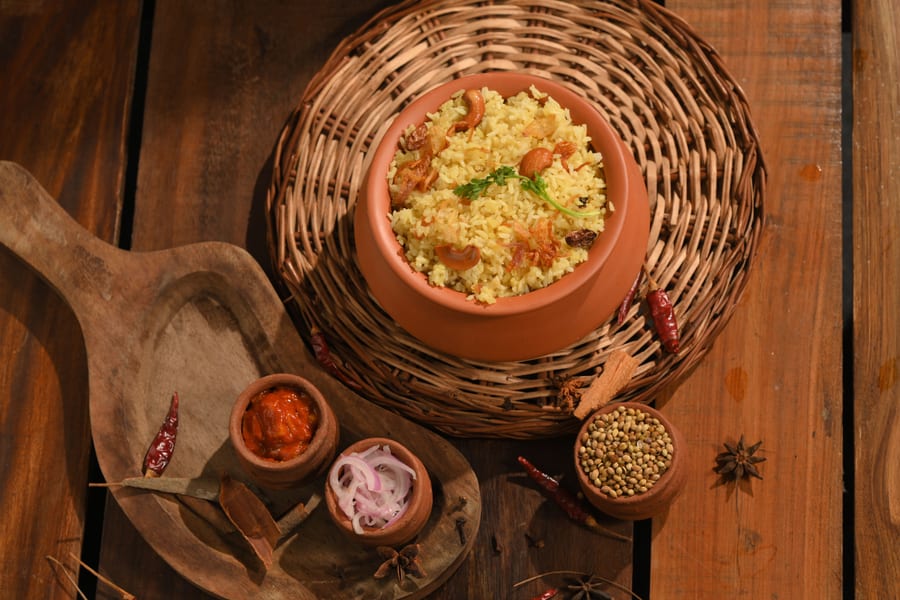 हैदराबादी बिरयानी With Curd