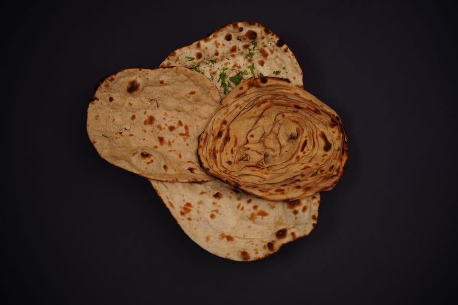 GARLIC LACHHA PARATHA