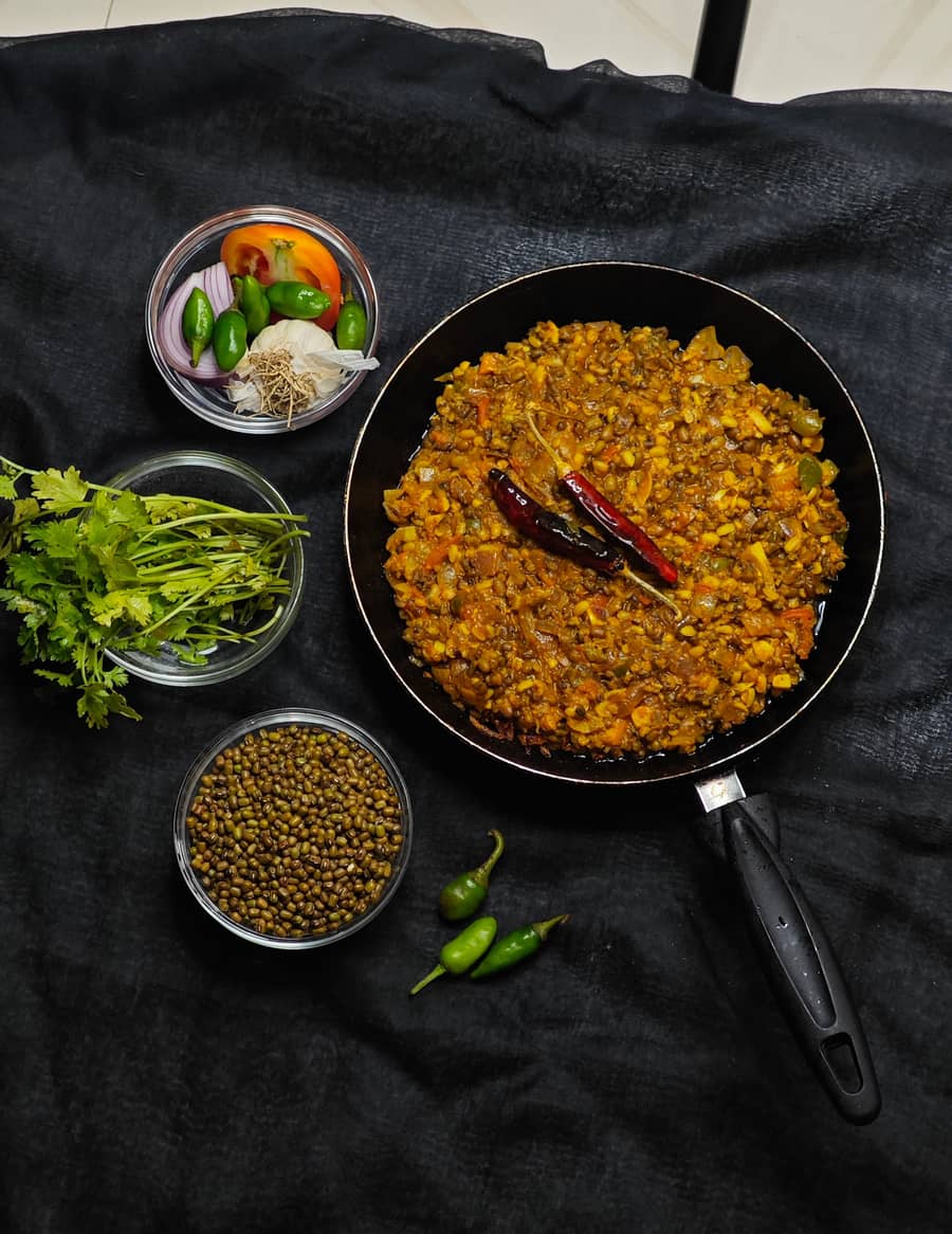दाल लहसुनी