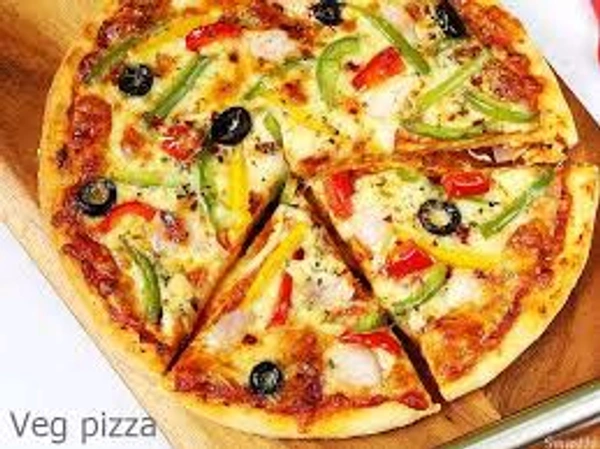 Tomato, Capsicum, Onion Pizza (Large)