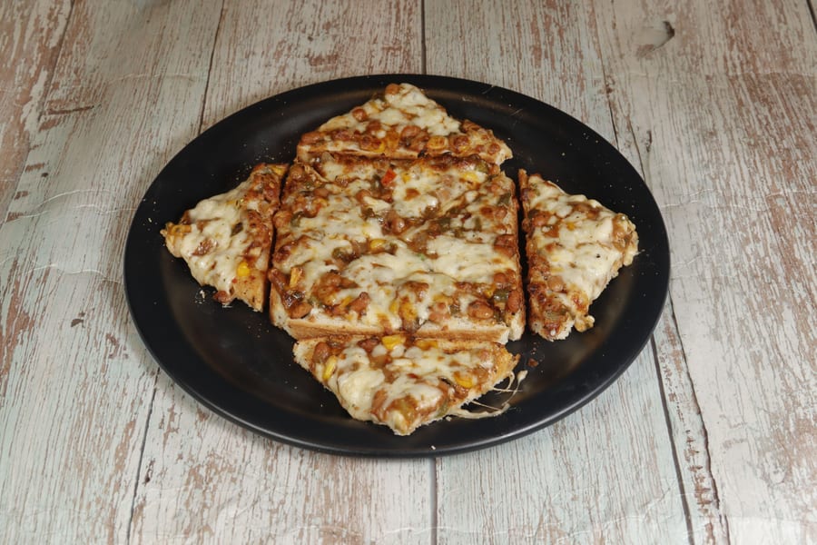 Loaded Cheesy Pizza Sandwich