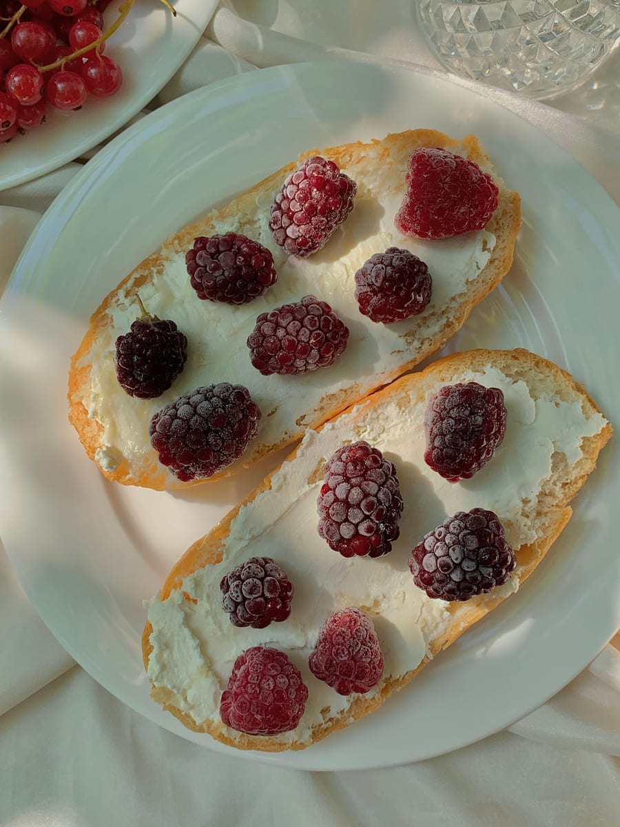 Raspberry Sandwich