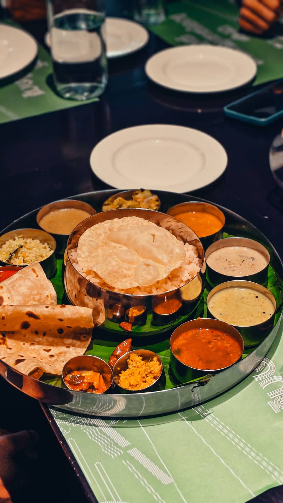 Thali - 4 तवा रोटी , दाल तड़का , पनीर सब्जी,  मिक्स वेज , चावल,  सलाद  ,अचार , गुलाब जामुन