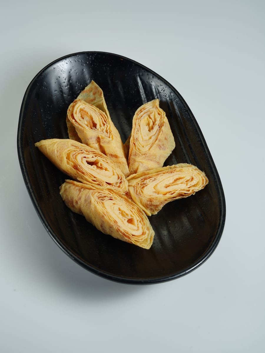 Lachha Egg Roll