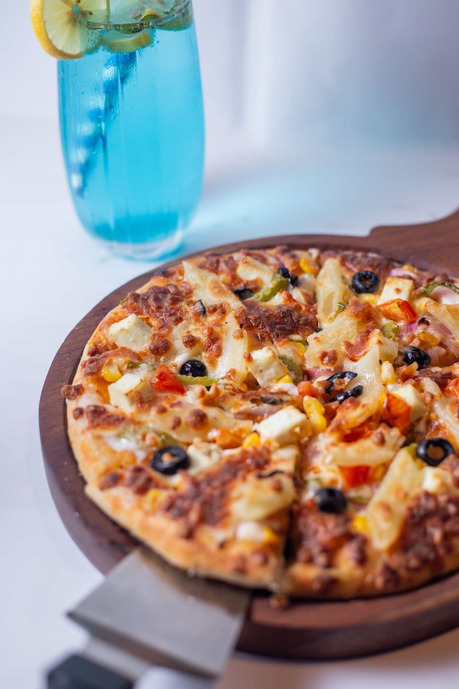 SPECIAL LAJAWAB PIZZA