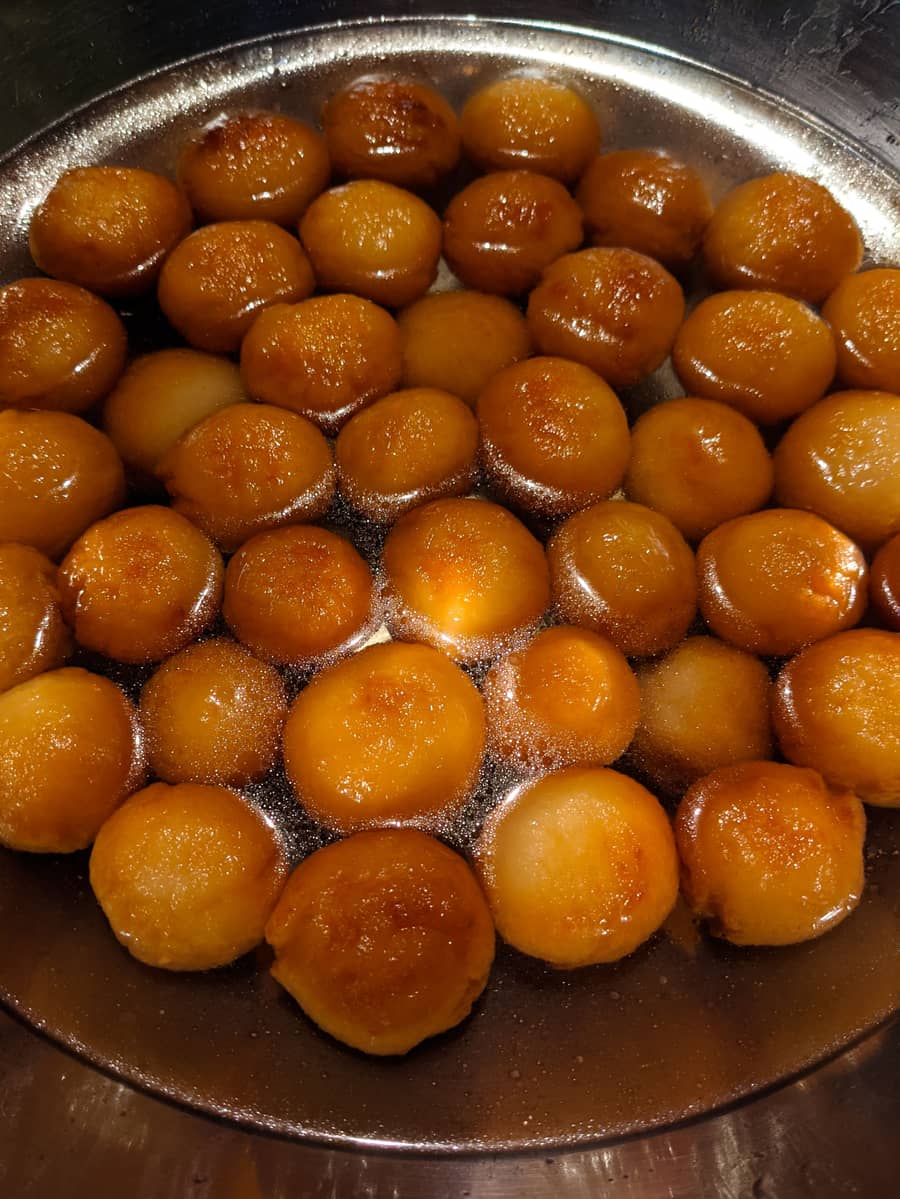 Gulab Jamun/Rasgulla