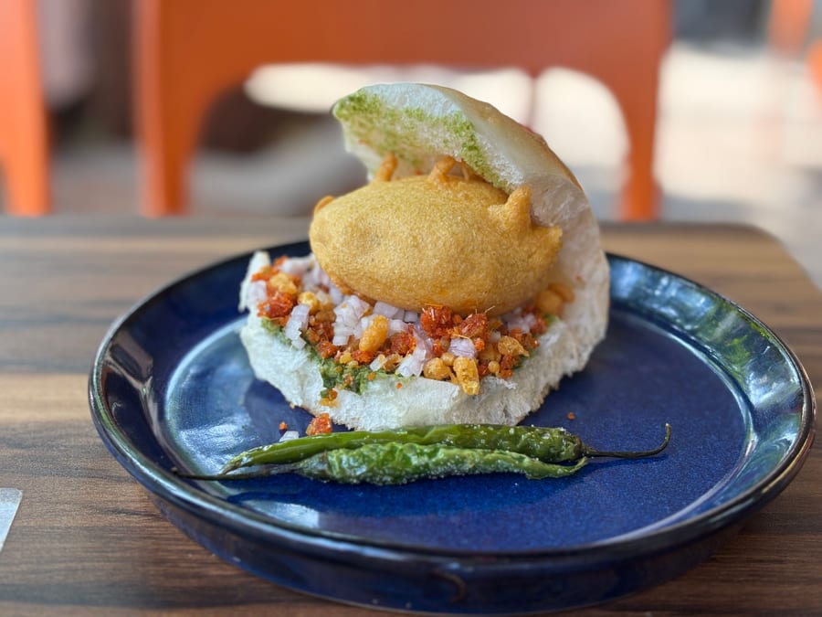 Masala Vada Pav